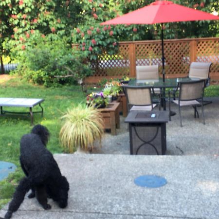 Coles Bay Vacation Retreat Villa North Saanich Buitenkant foto